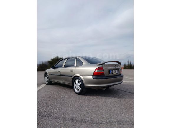 Sahibinden Opel Vectra 2.0 CD 1999 Model