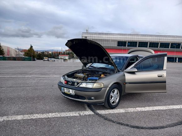 Sahibinden Opel Vectra 2.0 CD 1999 Model