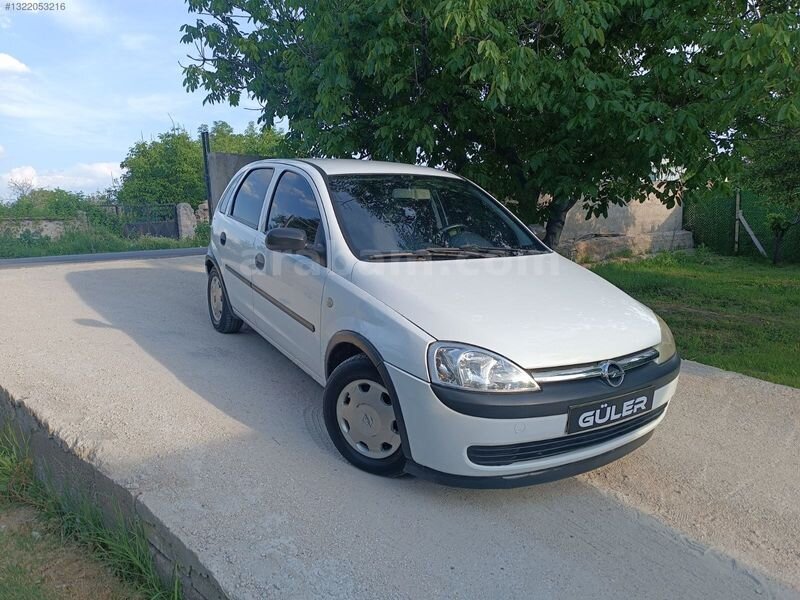 Galeriden Opel Corsa 1.2 Essentia 2003 Model Niğde 215.000 km Beyaz