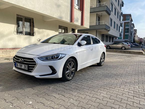 Sahibinden Hyundai Elantra 1.6 CRDi Style Plus 2017 Model