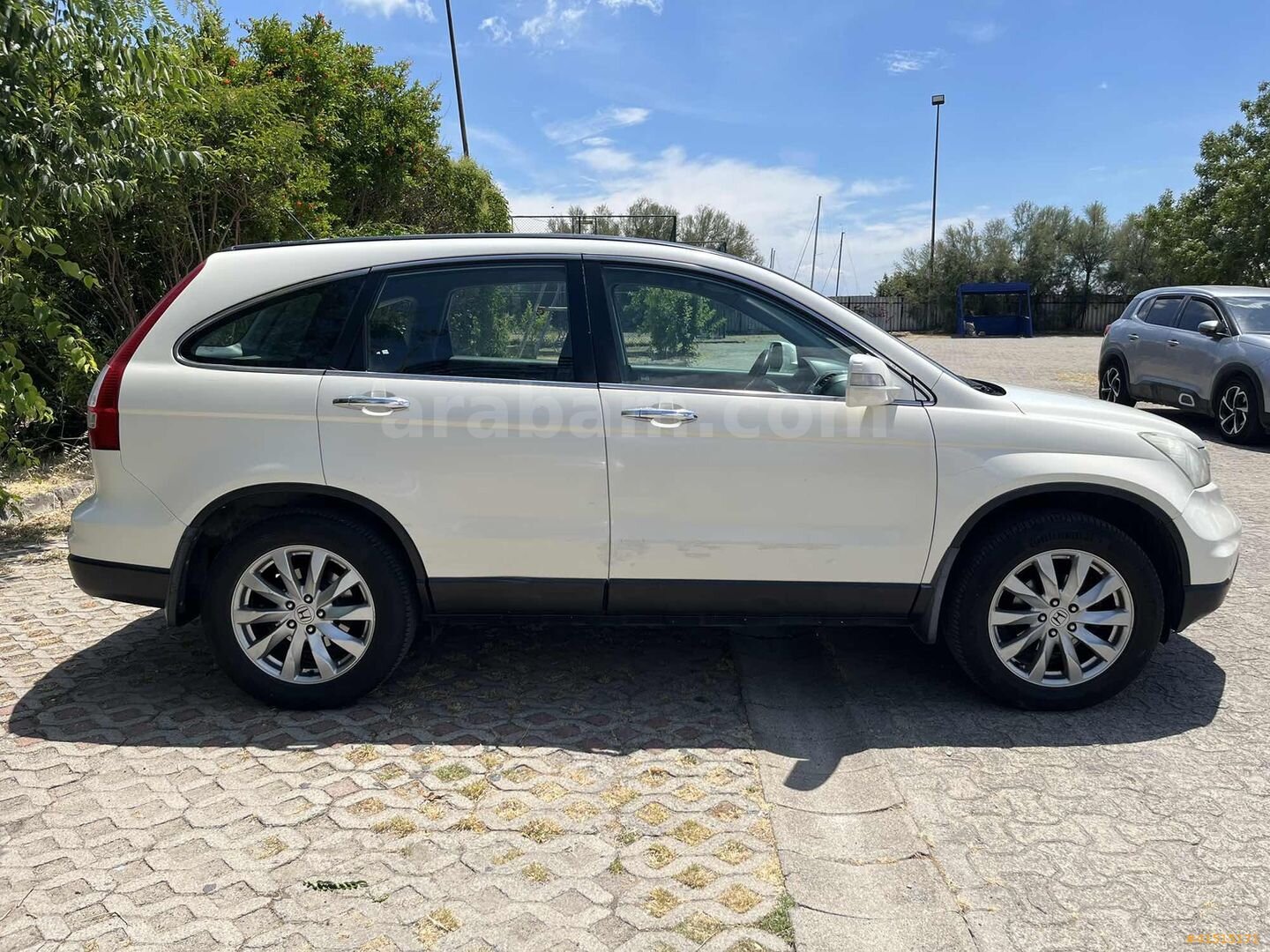 Galeriden Honda CR-V 2.0i Elegance 2011 Model İstanbul 161.000 km Beyaz 6