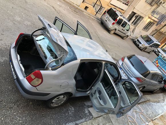 Sahibinden Renault Clio 1.5 dCi Alize 2006 Model 