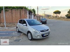 HYUNDAİ İ 20 1.4 CRDİ STYLE PAKET EN DOLUSU