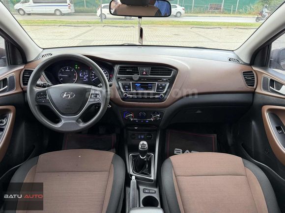 BATU AUTO'DAN 2014 HYUNDAİ İ20 1.4CRDİ STYLE 150 BİNDE TEMİZ