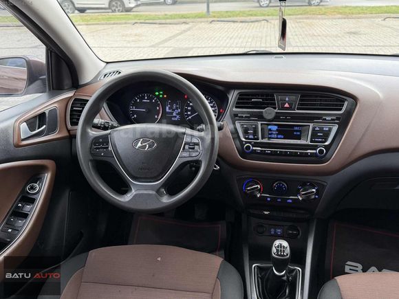 BATU AUTO'DAN 2014 HYUNDAİ İ20 1.4CRDİ STYLE 150 BİNDE TEMİZ