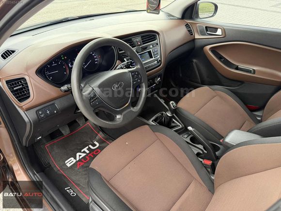 BATU AUTO'DAN 2014 HYUNDAİ İ20 1.4CRDİ STYLE 150 BİNDE TEMİZ