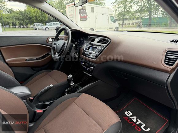 BATU AUTO'DAN 2014 HYUNDAİ İ20 1.4CRDİ STYLE 150 BİNDE TEMİZ
