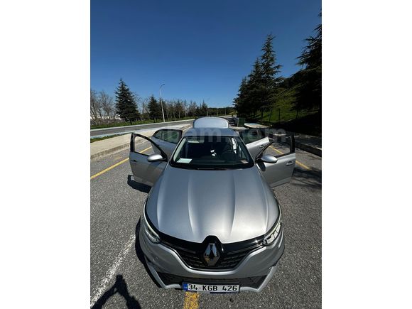 Sahibinden Renault Megane 1.3 TCe Icon 2024 Model 
