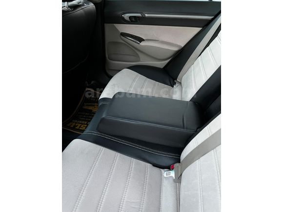 Sahibinden Honda Civic 1.6i VTEC Elegance 2011 Model