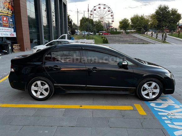 Sahibinden Honda Civic 1.6i VTEC Elegance 2011 Model