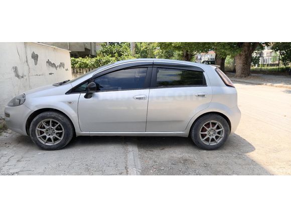 Sahibinden Fiat Punto EVO 1.4 Fire Dynamic 2012 Model Sakarya