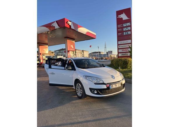 Sahibinden Renault Megane 1.6 Touch 2012 Model 