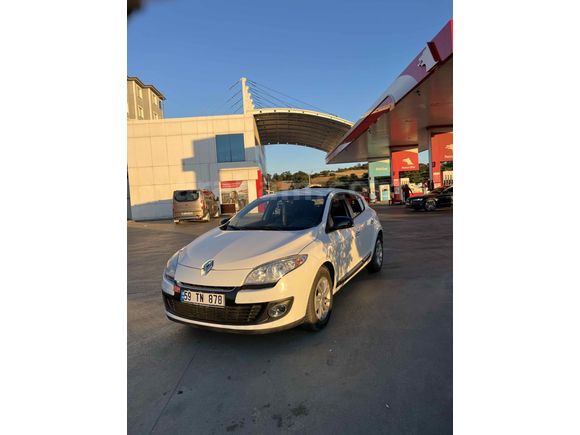 Sahibinden Renault Megane 1.6 Touch 2012 Model 