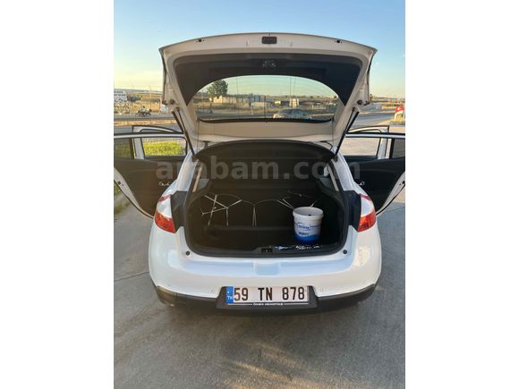 Sahibinden Renault Megane 1.6 Touch 2012 Model 