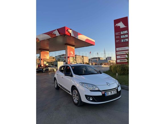 Sahibinden Renault Megane 1.6 Touch 2012 Model 
