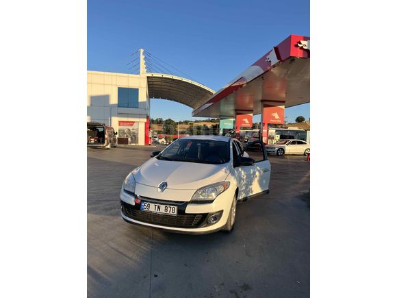 Sahibinden Renault Megane 1.6 Touch 2012 Model 
