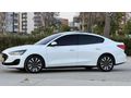 2025 MODEL DİZEL 40 BİN KM TİTANİUM-X AÇILIR CAM TAVAN HATASIZ