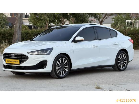 2025 MODEL DİZEL 40 BİN KM TİTANİUM-X AÇILIR CAM TAVAN HATASIZ