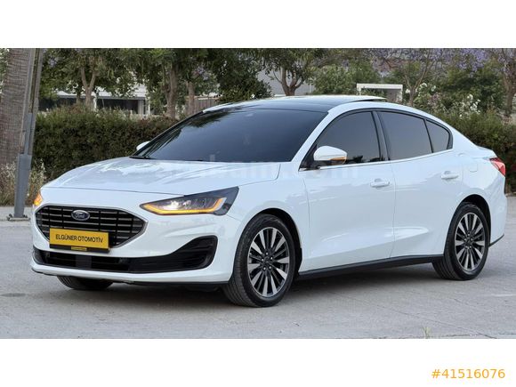 2025 MODEL DİZEL 40 BİN KM TİTANİUM-X AÇILIR CAM TAVAN HATASIZ