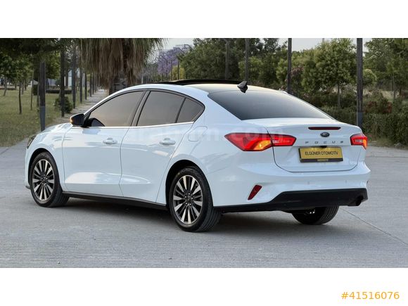 2025 MODEL DİZEL 40 BİN KM TİTANİUM-X AÇILIR CAM TAVAN HATASIZ