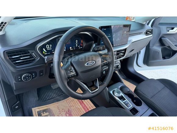2025 MODEL DİZEL 40 BİN KM TİTANİUM-X AÇILIR CAM TAVAN HATASIZ