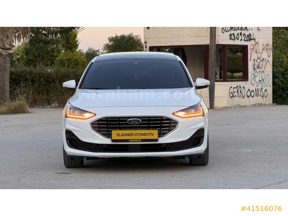 2025 MODEL DİZEL 40 BİN KM TİTANİUM-X AÇILIR CAM TAVAN HATASIZ