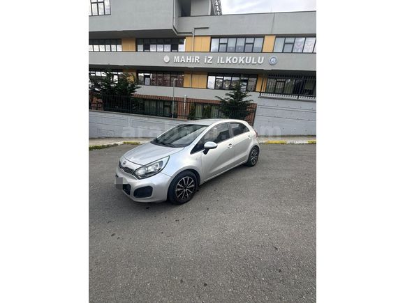 Bayan Sahibinden Kia Rio 1.25 EX Trend 2012 Model