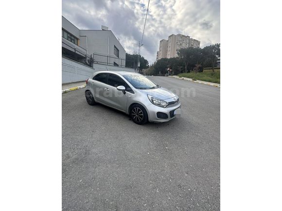 Bayan Sahibinden Kia Rio 1.25 EX Trend 2012 Model