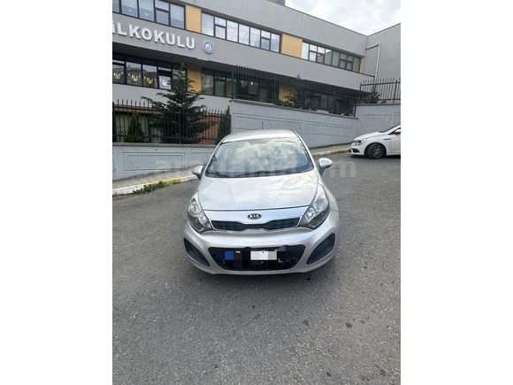 Bayan Sahibinden Kia Rio 1.25 EX Trend 2012 Model
