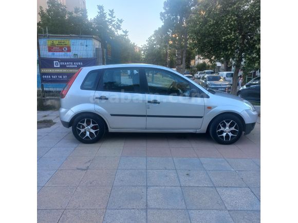 Sahibinden Ford Fiesta 1.4 Comfort 2005 Model