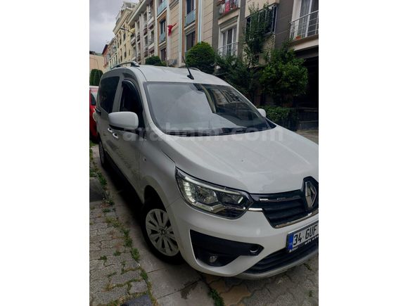 TR'NİN EN UYGUNU 0 MUAYENELİ 90 BİN KM 2023 MODEL MEMURDAN