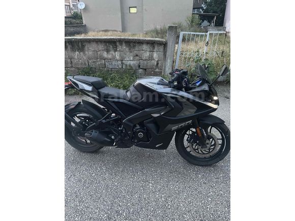 DÜŞÜK KM Bajaj Pulsar 200 RS 