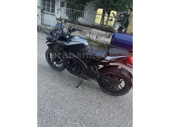DÜŞÜK KM Bajaj Pulsar 200 RS 