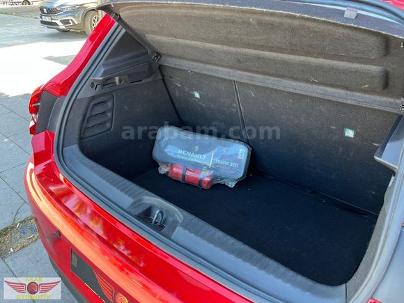 2023 RENAULT CLIO HATASIZ BOYASIZ TRAMERSIZ