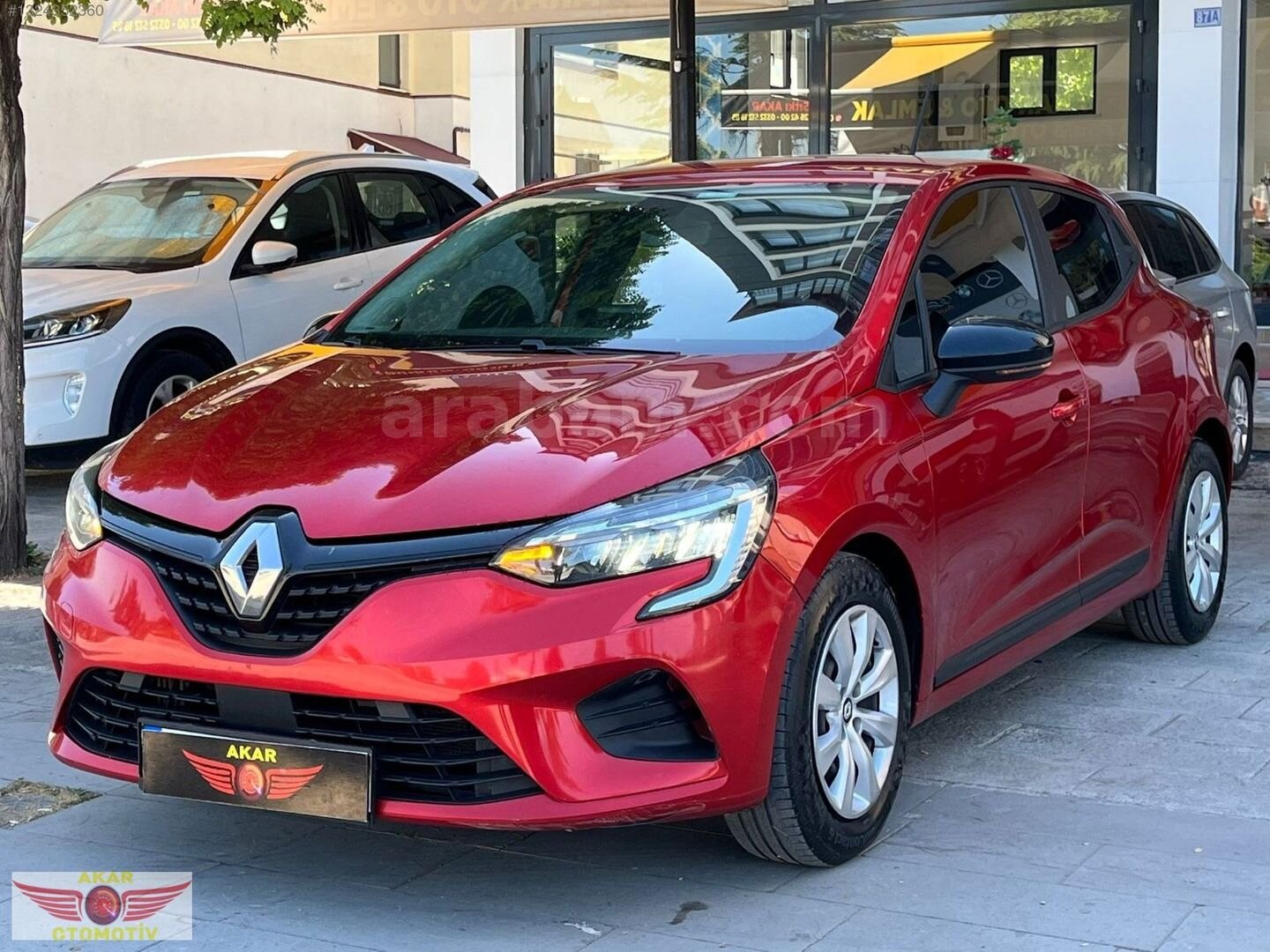 Galeriden Renault Clio 1.0 TCe Joy 2023 Model Konya 111.000 km Kırmızı 2