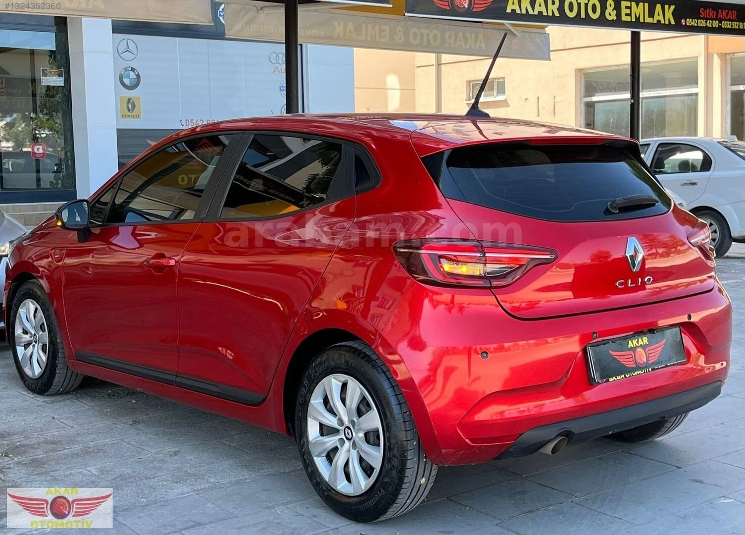 Galeriden Renault Clio 1.0 TCe Joy 2023 Model Konya 111.000 km Kırmızı 5