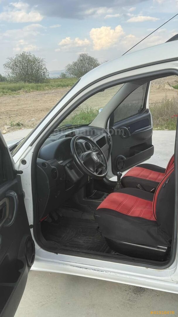 Galeriden Peugeot Partner 1.9 D 2004 Model Manisa 320.000 km Beyaz 4