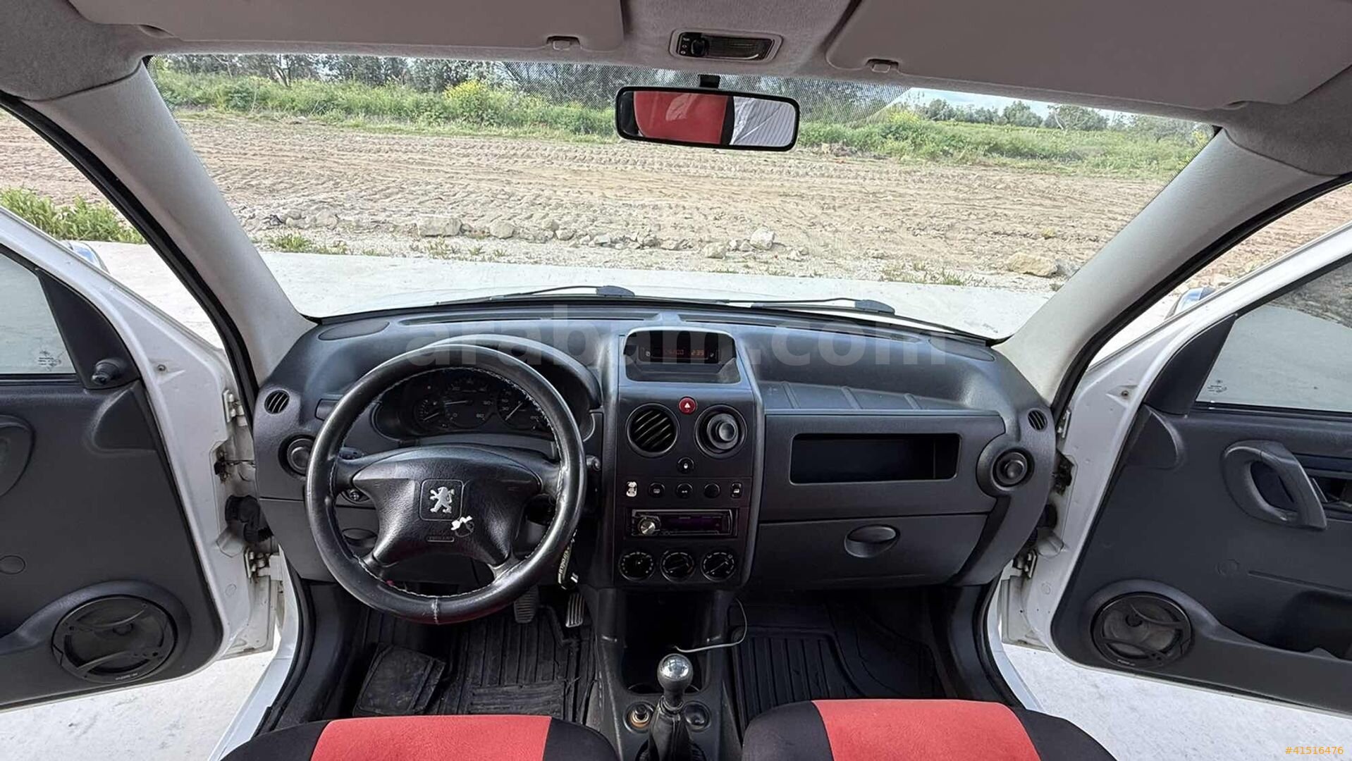 Galeriden Peugeot Partner 1.9 D 2004 Model Manisa 320.000 km Beyaz 2