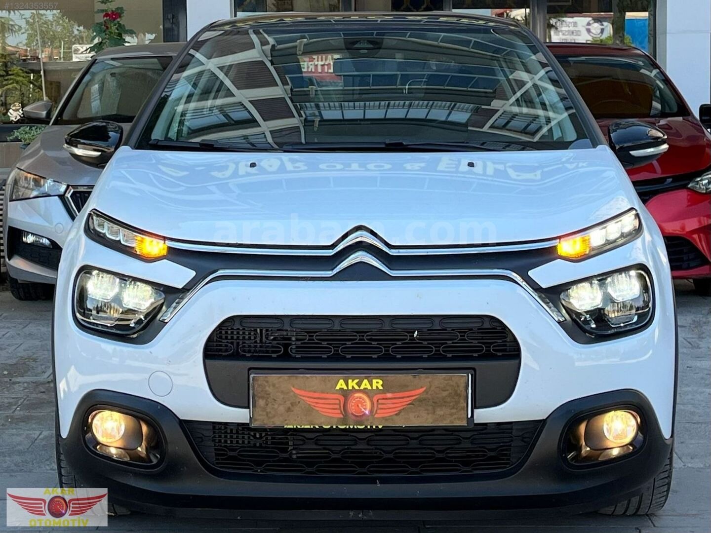 Galeriden Citroen C3 1.2 PureTech Feel Bold 2022 Model Konya 77.000 km Beyaz 3