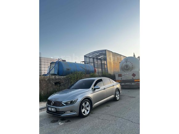 Sahibinden Volkswagen Passat 1.6 TDi BlueMotion Comfortline 2015 Model  248.000 km Gri