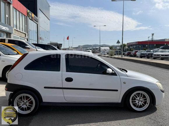 SERKAN OTO'DAN CORSA 1.7DTi COMFORT