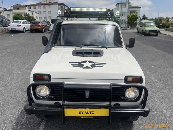 EMSALSİZ 4X4 NİVA