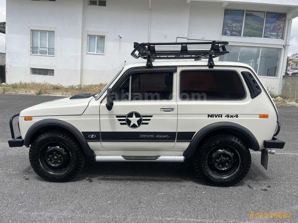 EMSALSİZ 4X4 NİVA
