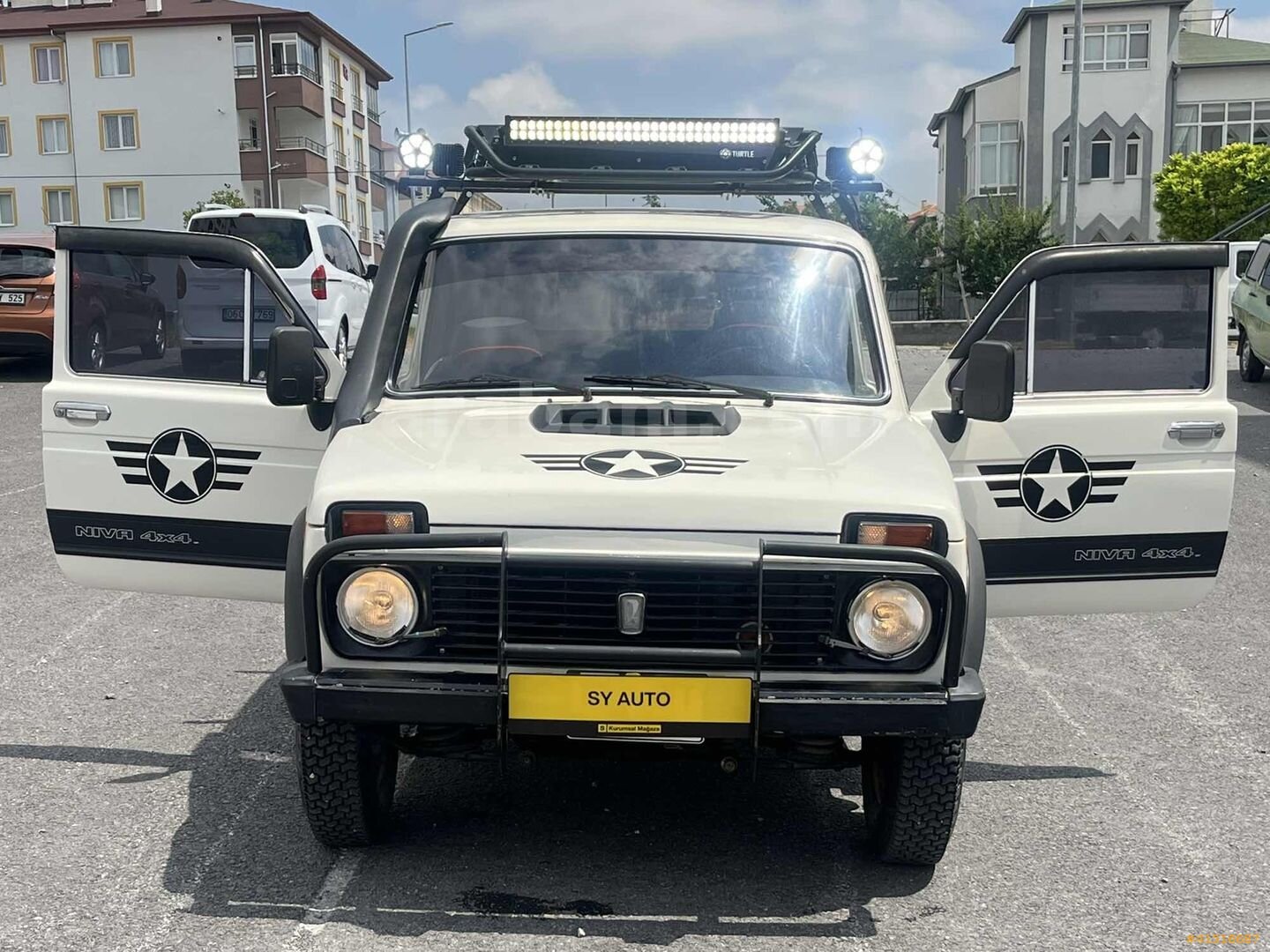 EMSALSİZ 4X4 NİVA 4