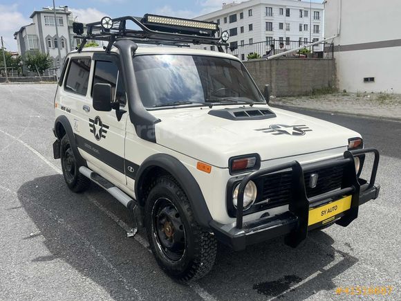 EMSALSİZ 4X4 NİVA
