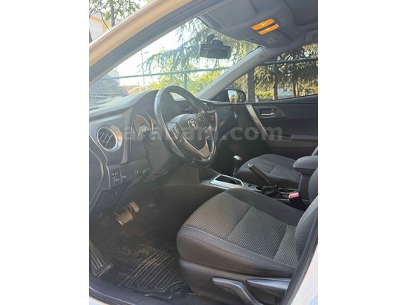 Galeriden Toyota Auris 1.4 D-4D Active Skypack 2013 Model İstanbul