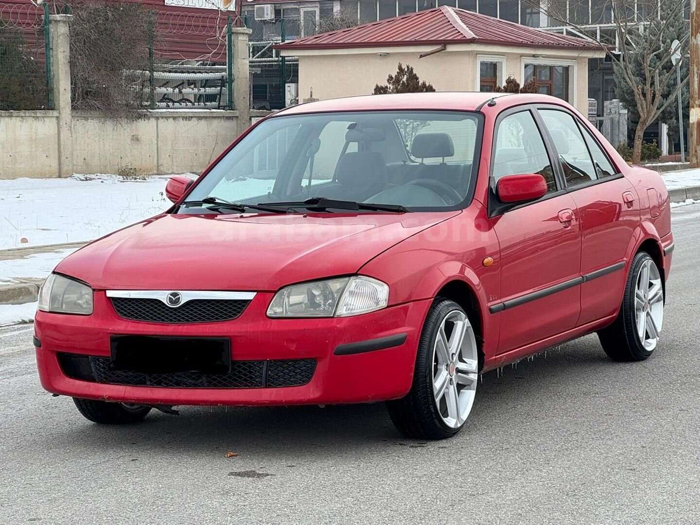 Sahibinden Mazda 323 1.5 GLX 1999 Model 2