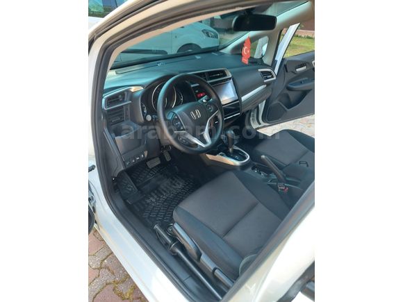 Sahibinden Honda Jazz 1.3 Elegance 2016 Model İzmir