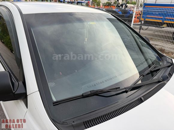 AKÇADAN 2012 MODEL ORJİNAL 1.5 CRDİ-VGT TEAM ACCENT ERA