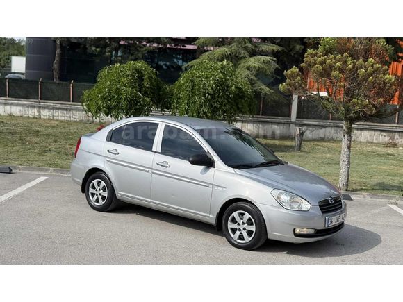 Osman Özbek Otomotiv 2011 Hyundai Era Masarafsız Temiz